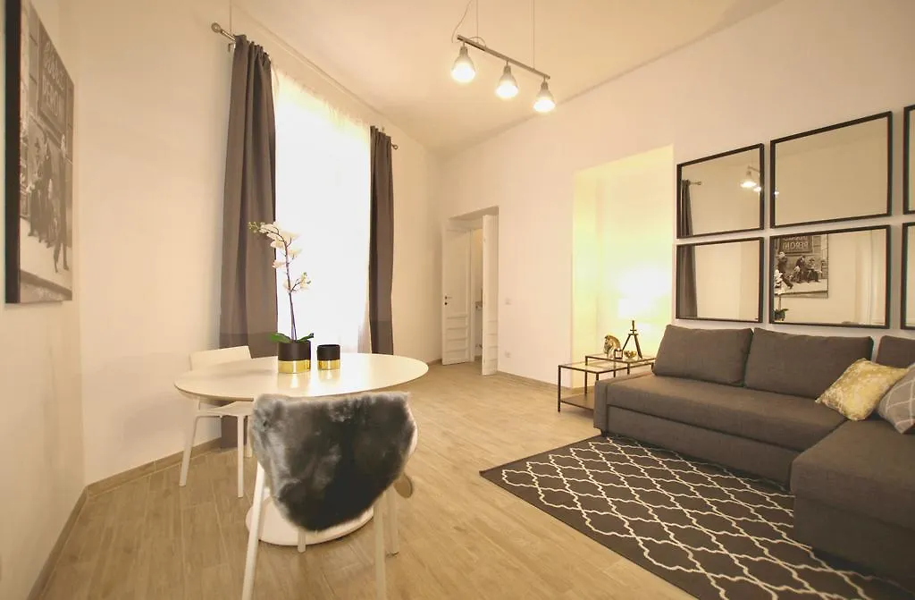 Ostia Holiday Domus In Laterano Roma 0*,